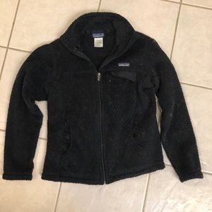 Patagonia Black Fleece zip up jacket. Size Woman’s XS. Used